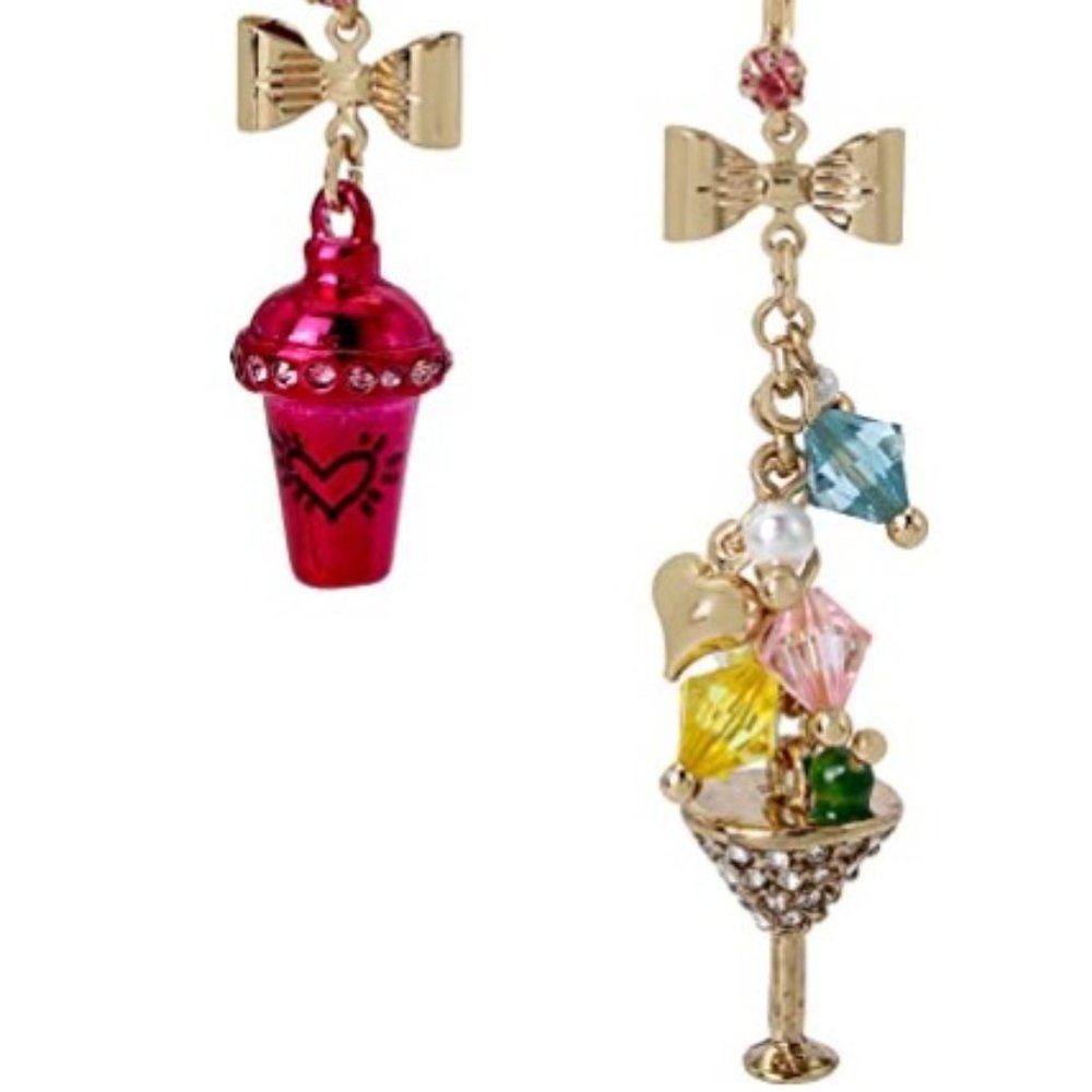 NWT Betsey Johnson Dangle Earrings